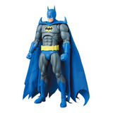 Boneco Batman Knight Crusader Cape Mafex Dc Comics Medicom
