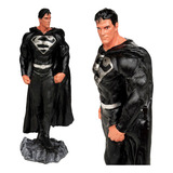 Boneco Superman Traje Preto Super Homem De Resina 19cm