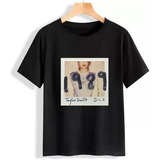 Camiseta Com Estampa Taylor Swift Dlx 1989