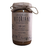 Doce De Leite Com Café Vitoriano-feito Em Fogão A Lenha