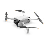 Drone Dji Mini 3 Rc Com Tela Fly More Combo Dji033 Cinza