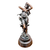 Escultura De Mulher Art Noveau Francesa Em Petit Bronze 