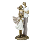 Escultura Familia Casal Com Filha Em Resina