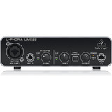 Interface De Áudio Behringer Umc22