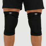 Joelheira Umbro Futsal Preta Tamanho M