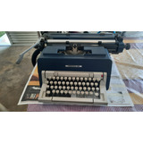 Máquina De Escrever Oliveti Underwood 298