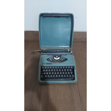 Maquina De Escrever Olivetti Lettera 82. Raridade.