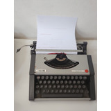 Máquina De Escrever Olivetti Tropical Ler A Descrição.