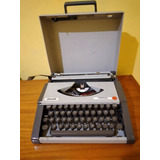 Máquina Escrever Olivetti Studio 42 E Tropical O Lote Bom Es