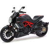 Miniatura De Moto Ducati Diavel Carbon 1:12 Maisto