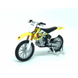 Miniatura De Moto Suzuki Rmz 250 Motocross 1:18 Maisto