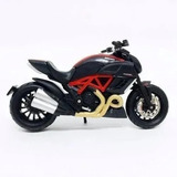 Miniatura Moto Ducati Diavel Carbon 1/18 Maisto