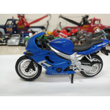 Miniatura Moto Triumph 600 1/18 Maisto #1j398
