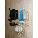Nintendo Wii Completo - 2 Controles, Carregador, 4 Jogos (wii Esportes, Wii Resort, Fitness Fun, Carros) , 2 Nunchucks