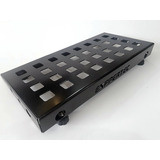 Pedalboard 35x17 Reforçado Em Aço Carbono Miniboard