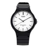 Relógio De Pulso Casio Mw-240-7ev Com Correia De Resina Cor Preto - Fundo Branco